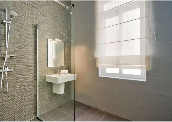 Four Bedroom Typical Maltese Townhouse - One Minute Away From The Seafront Sliema