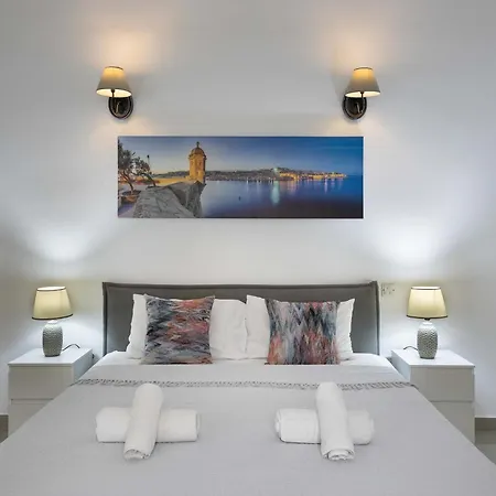 Holiday home Four Bedroom Typical Maltese Townhouse - One Minute Away From The Seafront Sliema