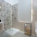 בית נופש Four Bedroom Typical Maltese Townhouse - One Minute Away From The Seafront
